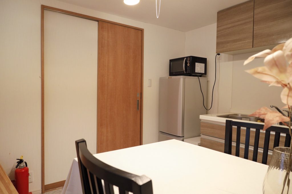 5B190AFD-3F9D-49F5-B63E-0474B0095A06