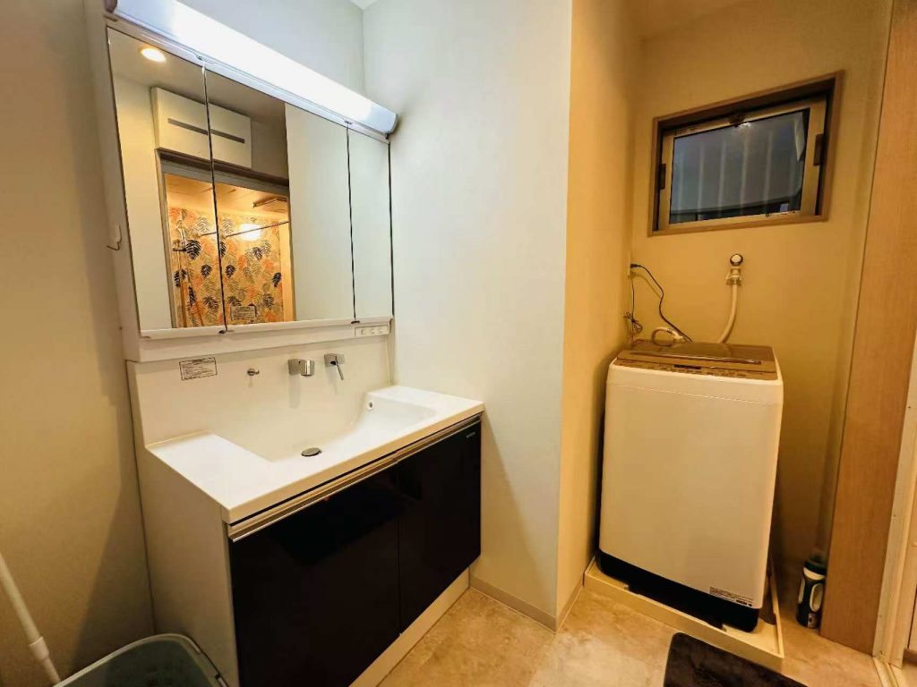 04d8092f7f0e0377f4453ee1fb7523d3